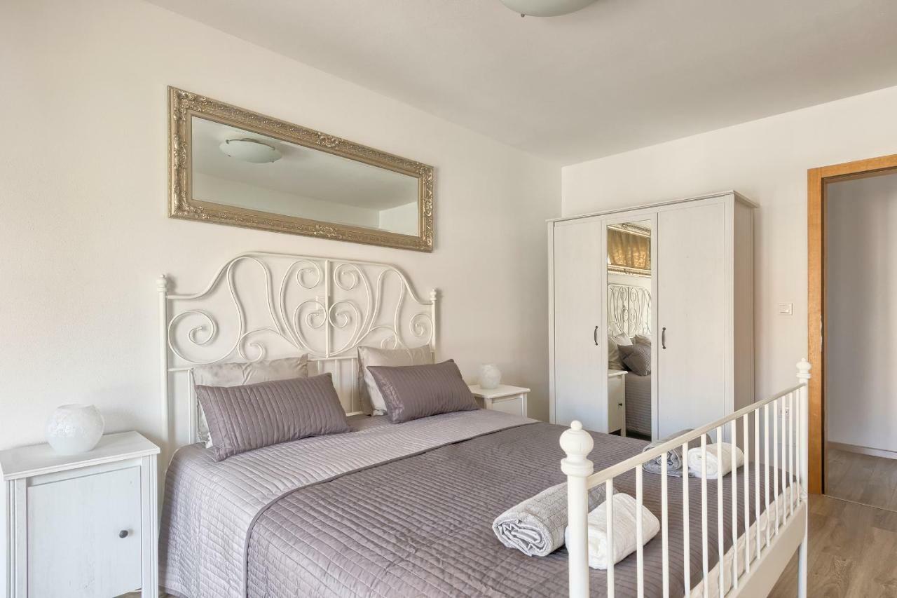 Ližnjan Apartment Peninsula מראה חיצוני תמונה